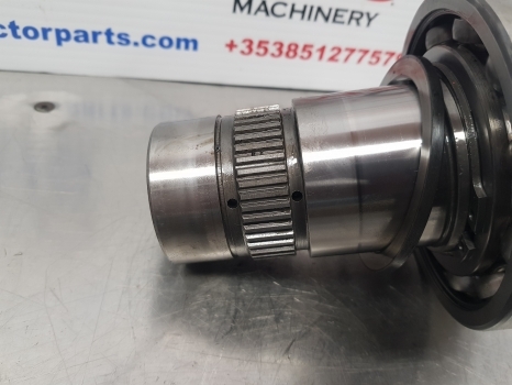 New Holland Ts115a, T6 Series T5.120, 100, 110 Drive Shaft 47586758, 87396945 - Transmisija: slika 5 New Holland Ts115a, T6 Series T5.120, 100, 110 Drive Shaft 47586758, 87396945 - Transmisija: slika 5