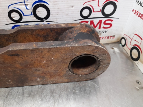 John Deere 3215, 3220, 3200, 3400, 3415, 3420 Tipping Link Az54214, Az71477 - Rezervni deo za Teleskopski upravljač: slika 5 John Deere 3215, 3220, 3200, 3400, 3415, 3420 Tipping Link Az54214, Az71477 - Rezervni deo za Teleskopski upravljač: slika 5