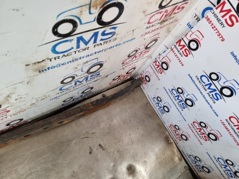 Valtra S230, S240, S260, S280 Lift Arm Rhs V33769200 - Suspenzija: slika 3 Valtra S230, S240, S260, S280 Lift Arm Rhs V33769200 - Suspenzija: slika 3