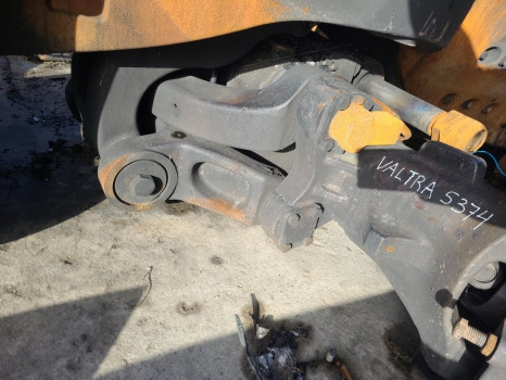 Valtra S374 Front Axle Suspension Bracket 770/624 7700103201, 7700103201 - Suspenzija: slika 2 Valtra S374 Front Axle Suspension Bracket 770/624 7700103201, 7700103201 - Suspenzija: slika 2