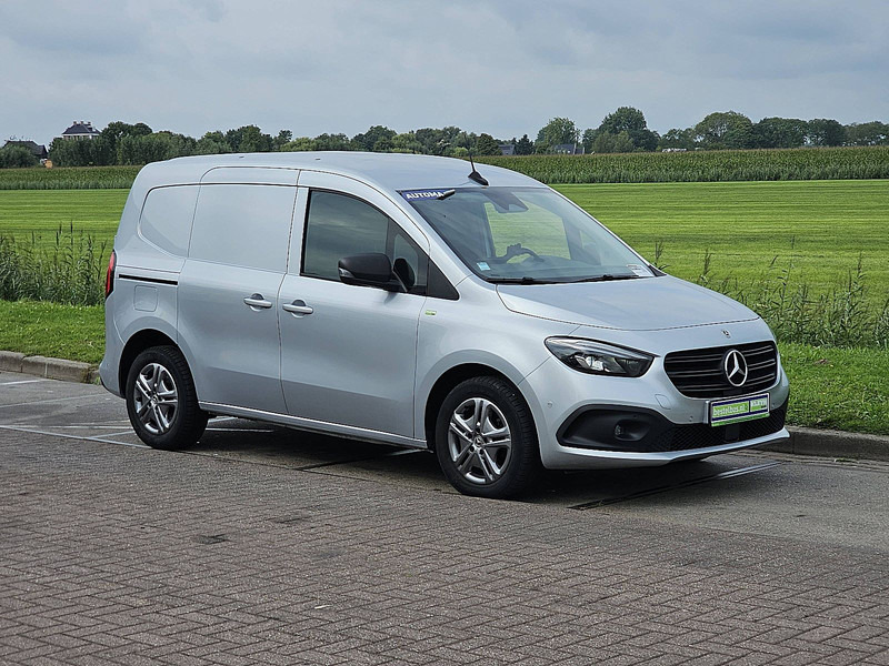 Mercedes-Benz Citan 110 CDI 3-Zits LED Automaat! - Dostavno vozilo sa zatvorenim sandukom: slika 4 Mercedes-Benz Citan 110 CDI 3-Zits LED Automaat! - Dostavno vozilo sa zatvorenim sandukom: slika 4