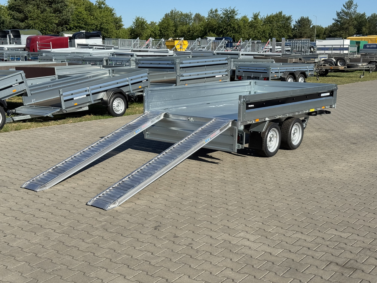 BRENDERUP BT4310STB2700 + najazdy ALU | 308 x 168 cm | 2700kg - Prikolica istovarivača: slika 2 BRENDERUP BT4310STB2700 + najazdy ALU | 308 x 168 cm | 2700kg - Prikolica istovarivača: slika 2