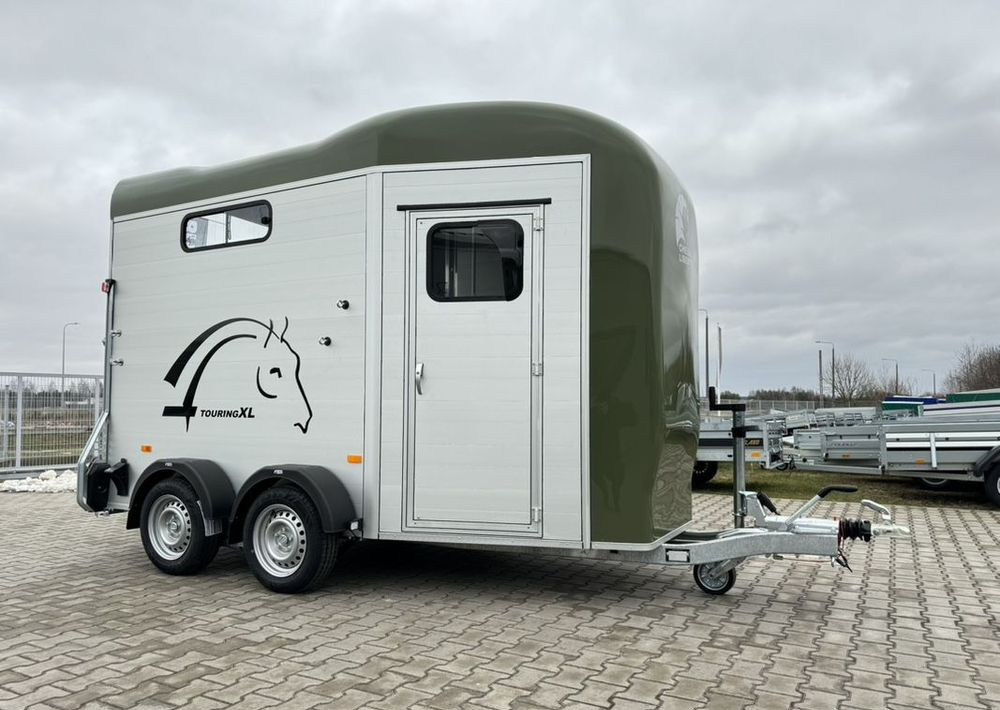 CHEVAL LIBERTÉ Touring Country XL przyczepa na dwa konie | duża siodlarnia | drzwi boczne | rampa przednia | 387×179 cm | ALUMINIOWA | Debon | dostawa | mocna i solidna | - Prikolica za konje: slika 4 CHEVAL LIBERTÉ Touring Country XL przyczepa na dwa konie | duża siodlarnia | drzwi boczne | rampa przednia | 387×179 cm | ALUMINIOWA | Debon | dostawa | mocna i solidna | - Prikolica za konje: slika 4