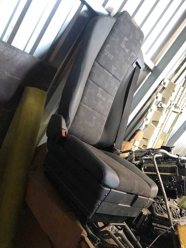 Foteli siedzenia komplet Mercedes Actros nowe - Sedište za Kamion: slika 4 Foteli siedzenia komplet Mercedes Actros nowe - Sedište za Kamion: slika 4