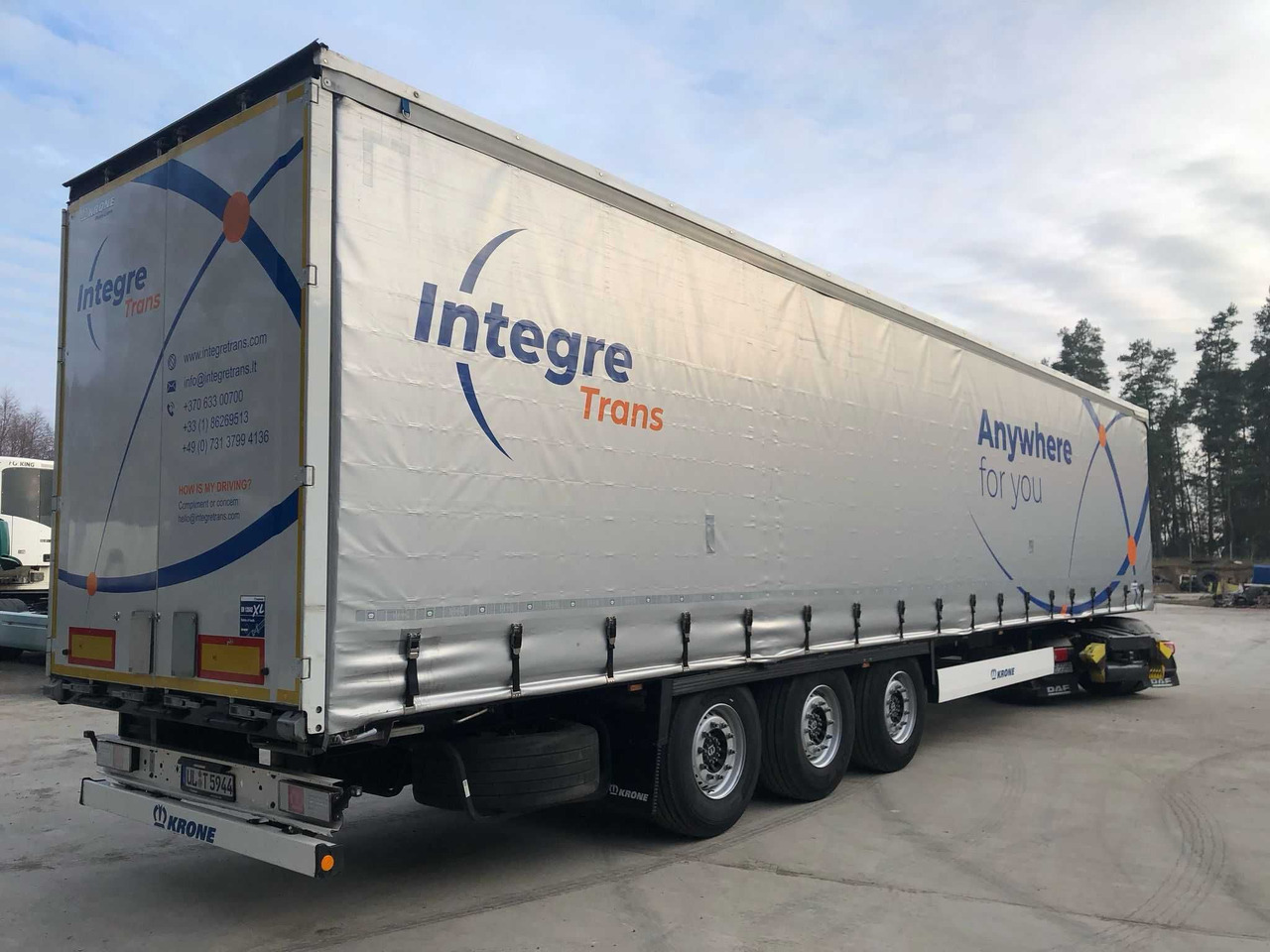 Krone 2023 rok, 93 m3,waga 6200 kg,Certyfikat XL, Multilock, z Niemiec - Poluprikolica sa ceradom: slika 3 Krone 2023 rok, 93 m3,waga 6200 kg,Certyfikat XL, Multilock, z Niemiec - Poluprikolica sa ceradom: slika 3