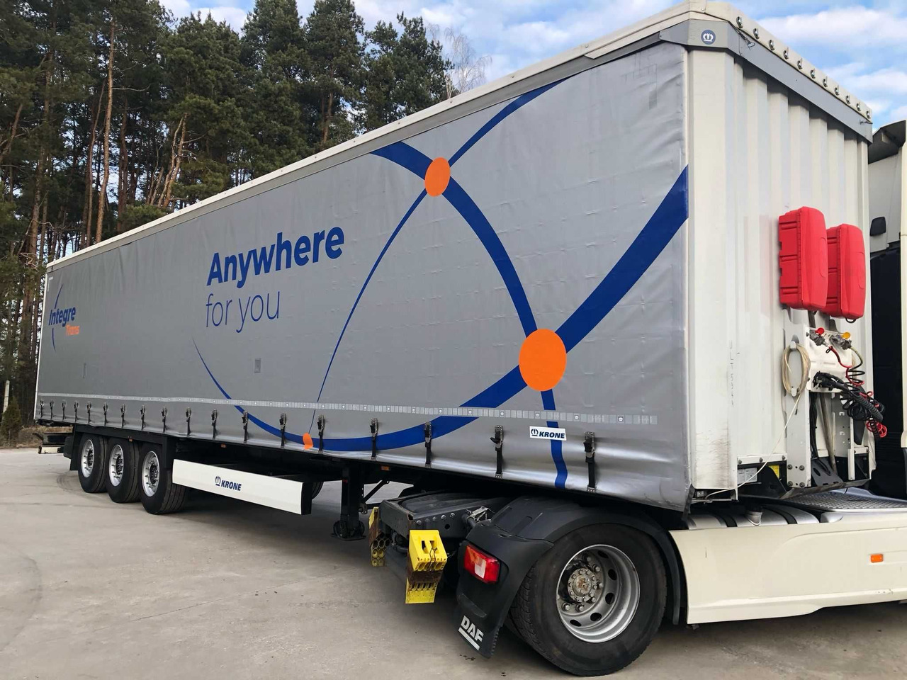 Krone 2023 rok, 93 m3,waga 6200 kg,Certyfikat XL, Multilock, z Niemiec - Poluprikolica sa ceradom: slika 2 Krone 2023 rok, 93 m3,waga 6200 kg,Certyfikat XL, Multilock, z Niemiec - Poluprikolica sa ceradom: slika 2
