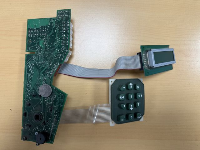 Atlet 078925 | Controlboard Tillerhead including display and keyboartd from PLP2 - Električni sistem za Oprema za rukovanje materijalima: slika 1 Atlet 078925 | Controlboard Tillerhead including display and keyboartd from PLP2 - Električni sistem za Oprema za rukovanje materijalima: slika 1
