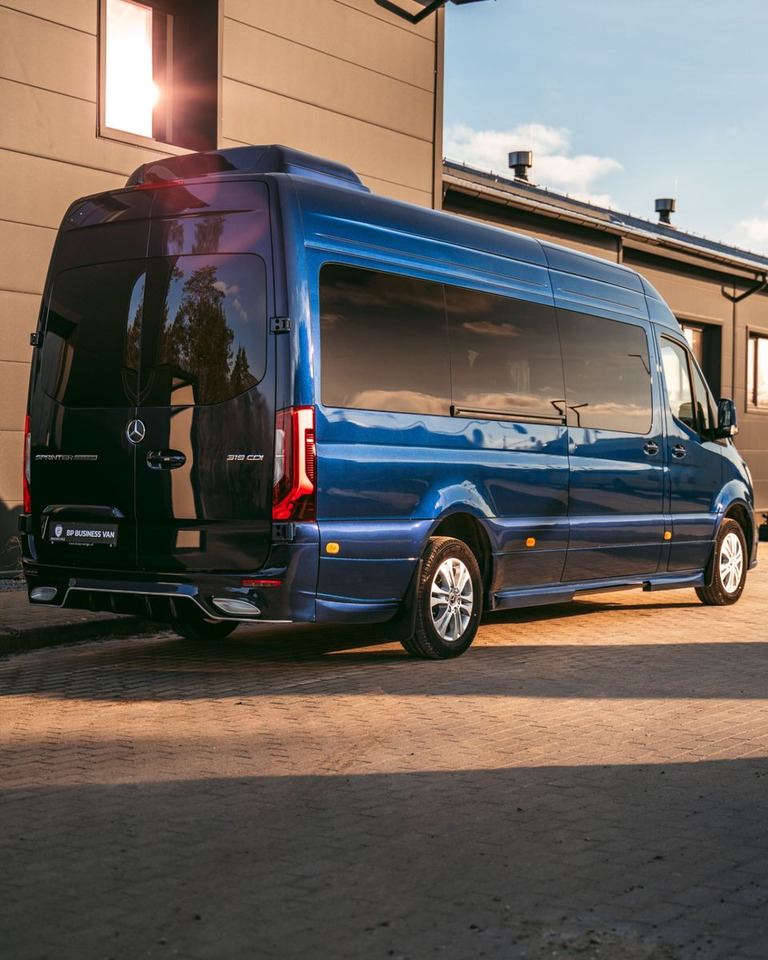 Mercedes-Benz Sprinter 319 VIP Van/ Sleeping Area/ Ski Holders - Putnički kombi: slika 1 Mercedes-Benz Sprinter 319 VIP Van/ Sleeping Area/ Ski Holders - Putnički kombi: slika 1