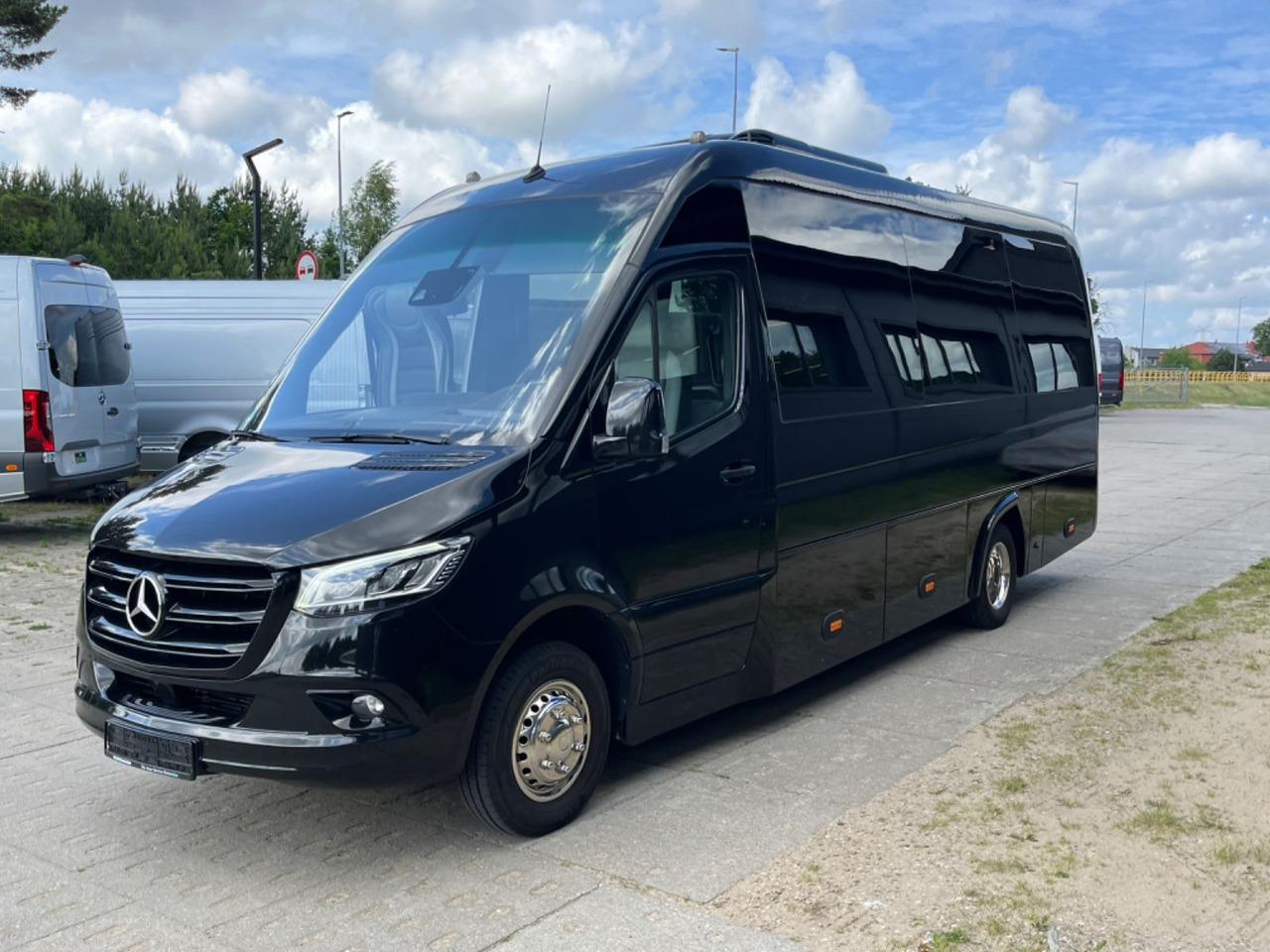 Mercedes-Benz Sprinter 519 HIGH DECK/ 3.0 V6 /LUXURY Bus/ 6.8t - Turistički autobus: slika 4 Mercedes-Benz Sprinter 519 HIGH DECK/ 3.0 V6 /LUXURY Bus/ 6.8t - Turistički autobus: slika 4
