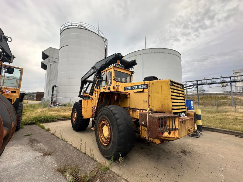 Volvo L160 High Lift - Šumska prikolica: slika 2 Volvo L160 High Lift - Šumska prikolica: slika 2