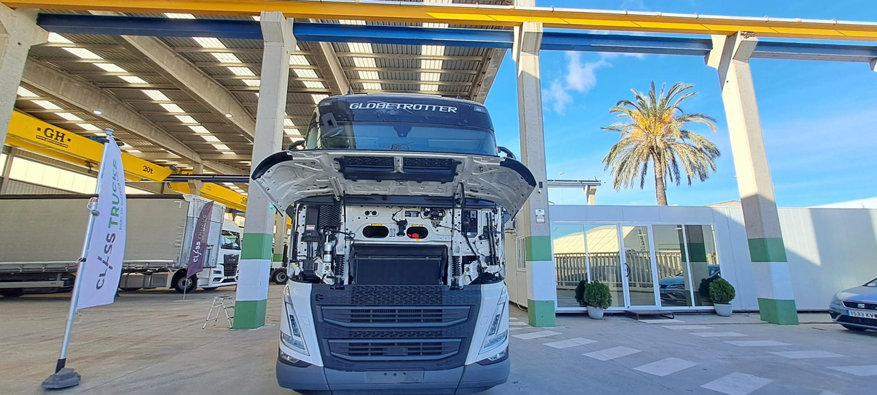 Volvo FH 460 Globetrotter XL Retarder - Tegljač: slika 4 Volvo FH 460 Globetrotter XL Retarder - Tegljač: slika 4