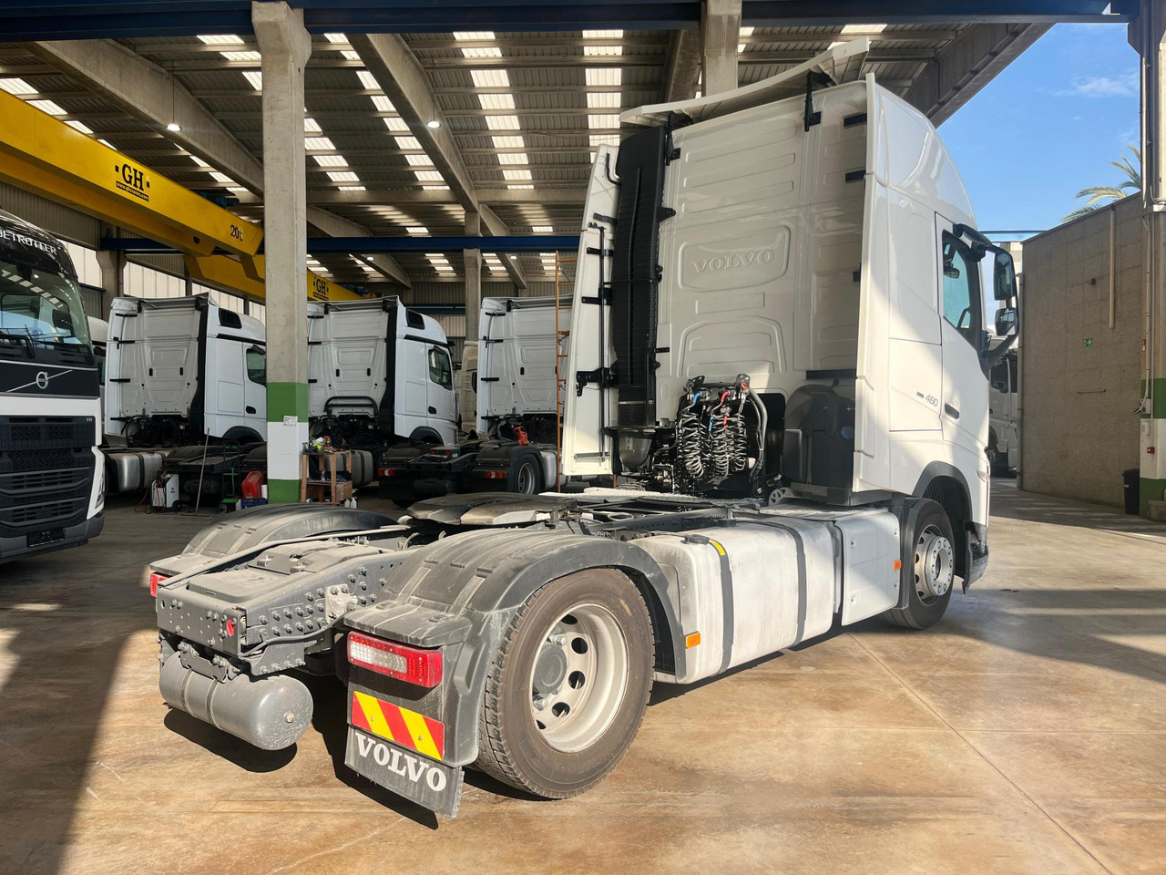 Volvo FH 460 Globetrotter XL Varios, i-Save I-ParkCool - Tegljač: slika 4 Volvo FH 460 Globetrotter XL Varios, i-Save I-ParkCool - Tegljač: slika 4