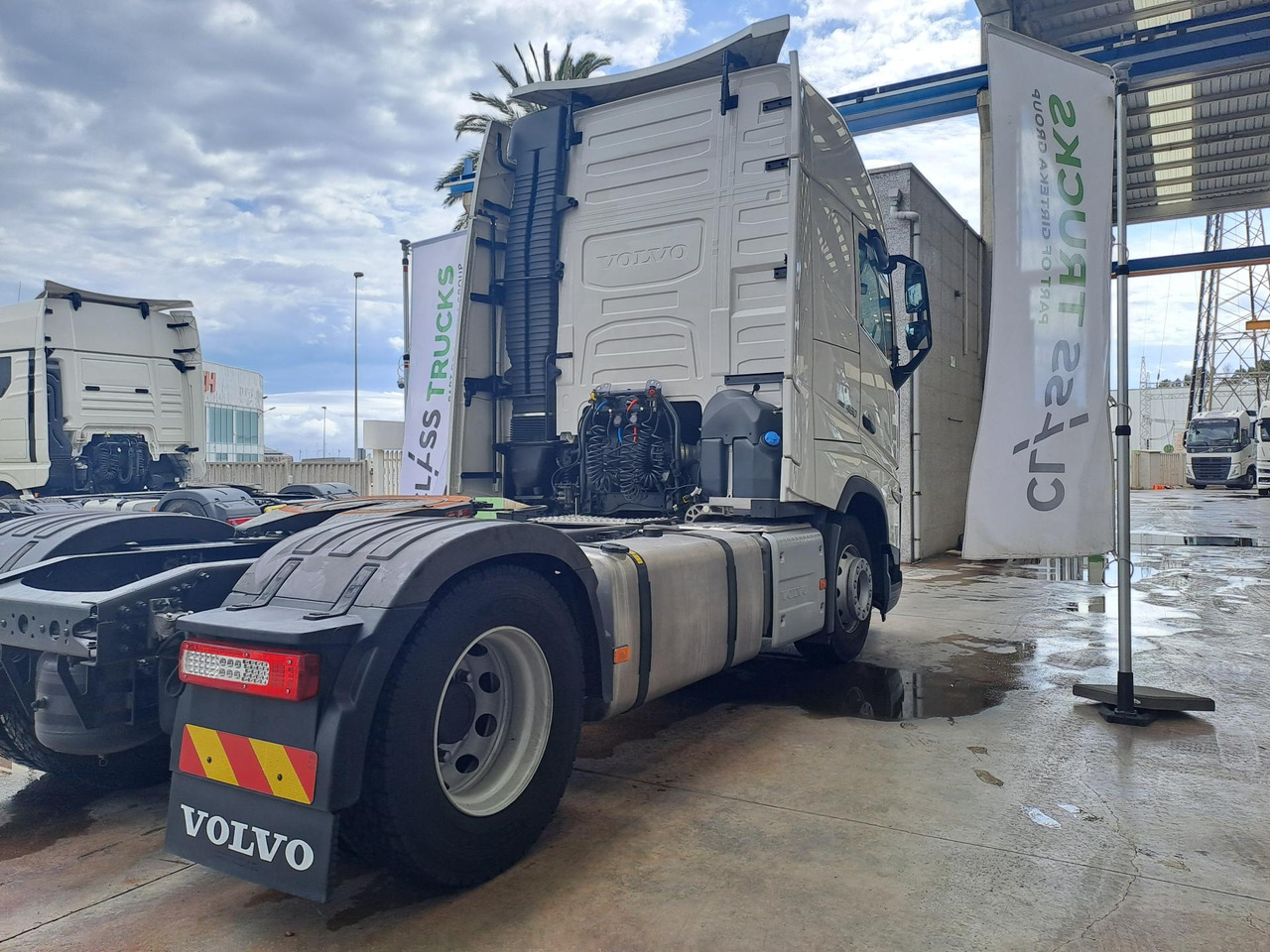 Volvo FH 460 Globetrotter XL Varios i-Save - Tegljač: slika 3 Volvo FH 460 Globetrotter XL Varios i-Save - Tegljač: slika 3