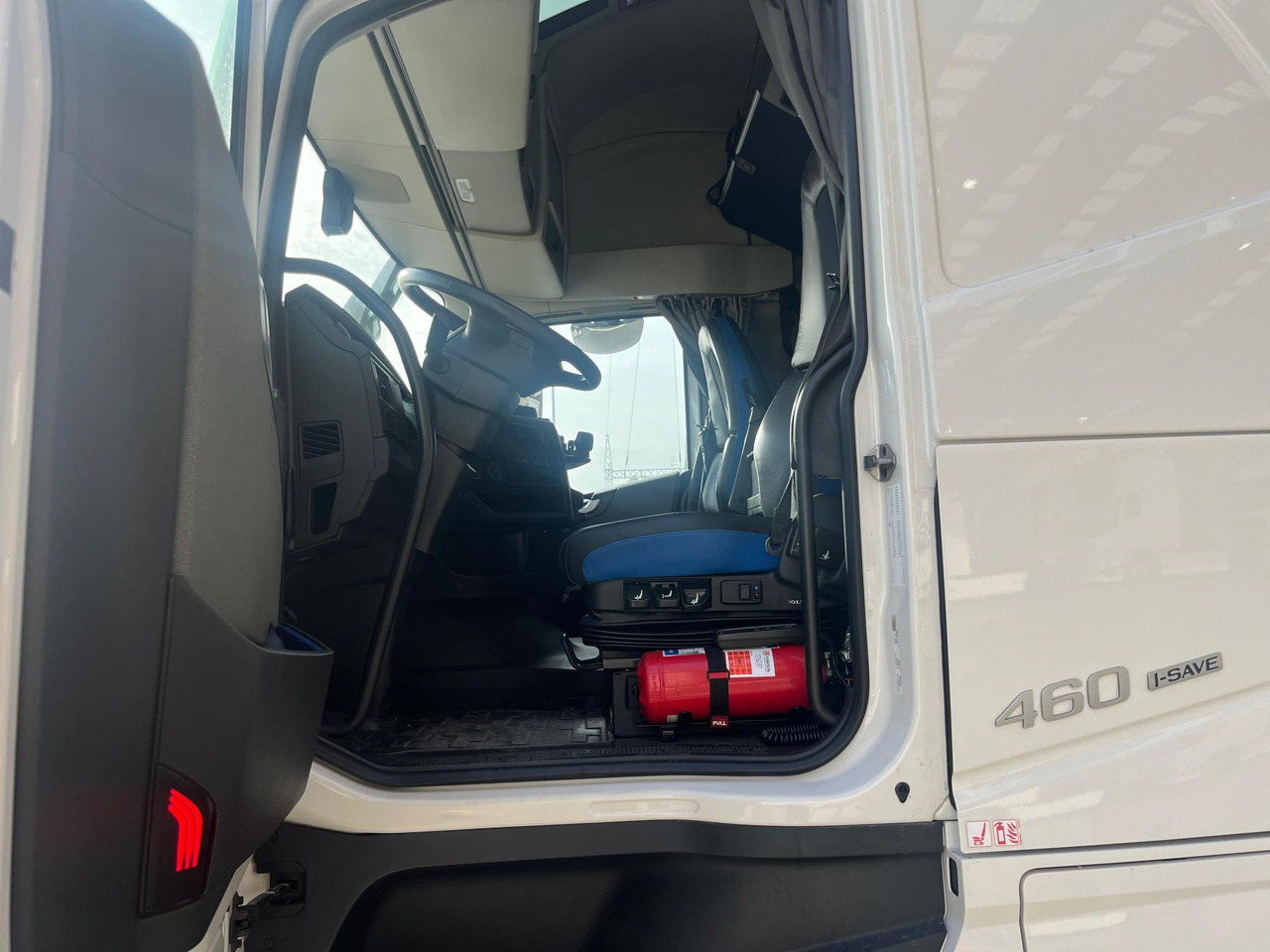 Tegljač Volvo FH 460 Globetrotter XL i-Save: slika 9