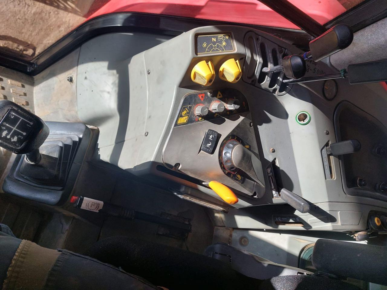 Massey Ferguson 6190 Dynashift - Traktor: slika 5 Massey Ferguson 6190 Dynashift - Traktor: slika 5