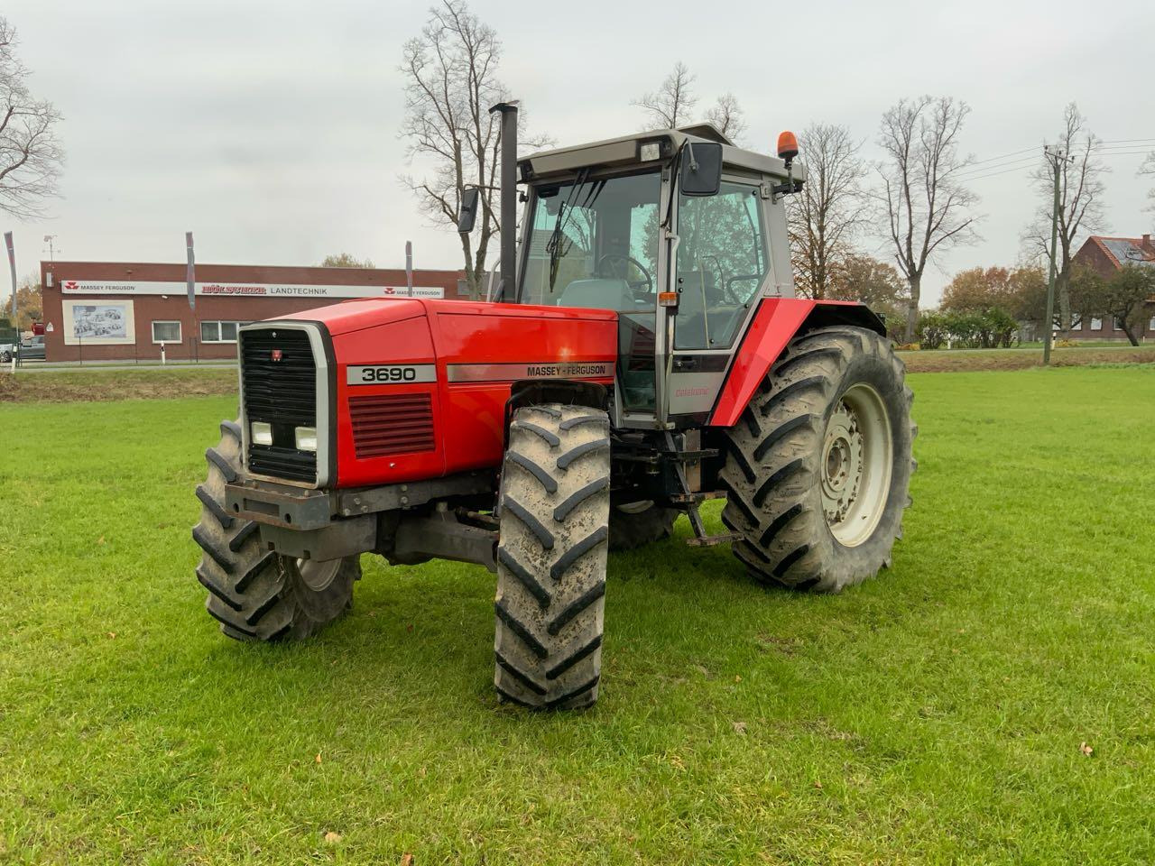 Massey Ferguson MF 3690 - Traktor: slika 3 Massey Ferguson MF 3690 - Traktor: slika 3