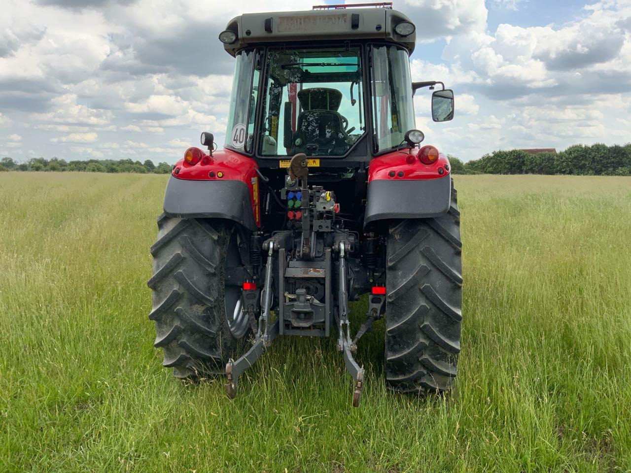 Massey Ferguson MF 5613 Dyna6 Efficient - Traktor: slika 3 Massey Ferguson MF 5613 Dyna6 Efficient - Traktor: slika 3