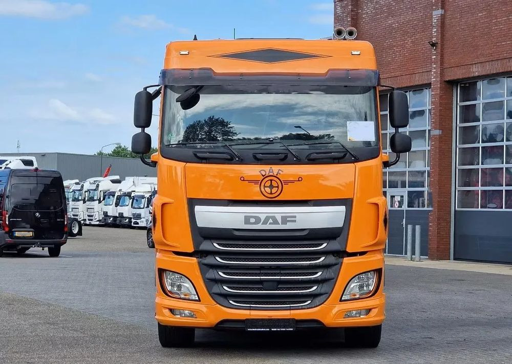 DAF XF 460 4x2 SpaceCab – Menke Livestock | 1 pokład | Euro 6 | 2016 - Kamion za prevoz stoke: slika 3 DAF XF 460 4x2 SpaceCab – Menke Livestock | 1 pokład | Euro 6 | 2016 - Kamion za prevoz stoke: slika 3