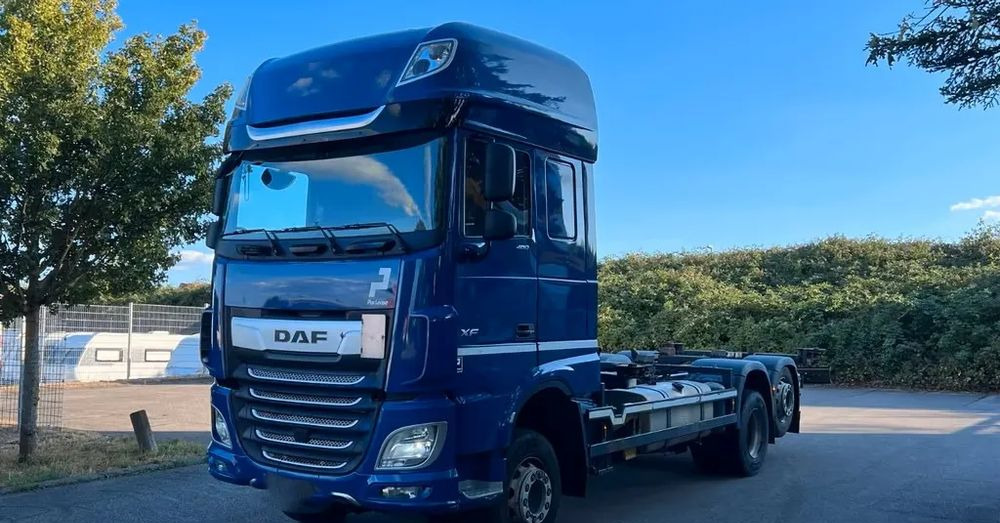 DAF XF 480 |Euro 6 | Automat | Retarder | Mobilna klimatyzacja | 6x2 | oś skrętna podnoszona | 193.000 km - Kamion sa golom šasijom i zatvorenom kabinom: slika 2 DAF XF 480 |Euro 6 | Automat | Retarder | Mobilna klimatyzacja | 6x2 | oś skrętna podnoszona | 193.000 km - Kamion sa golom šasijom i zatvorenom kabinom: slika 2