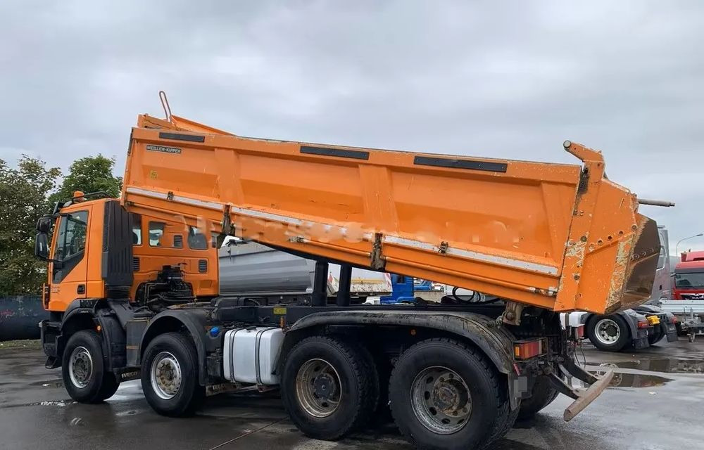 Iveco Trakker 450 E6 / BB/ 8x4 / Wywrotka Meiller 3-stronna / Bordmatik / Automat / Retarder - Istovarivač: slika 5 Iveco Trakker 450 E6 / BB/ 8x4 / Wywrotka Meiller 3-stronna / Bordmatik / Automat / Retarder - Istovarivač: slika 5