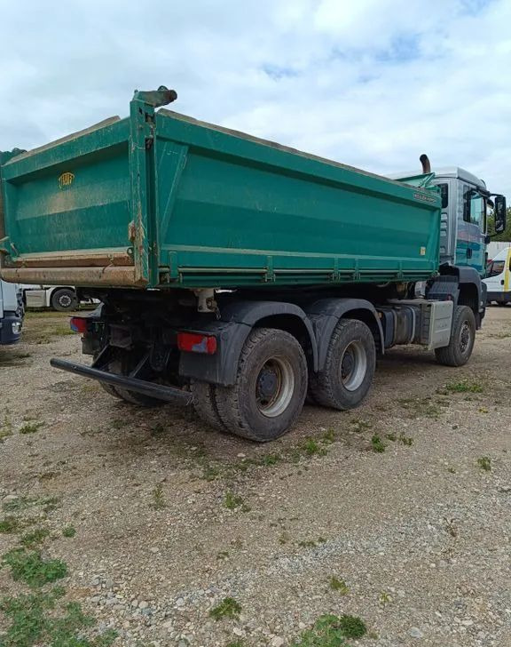 MAN TGS 26.500 | 6x6 | Wywrotka trójstronna | Meiller + Bordmatik | EURO 6 | Rok 2017 | Automat - Istovarivač: slika 3 MAN TGS 26.500 | 6x6 | Wywrotka trójstronna | Meiller + Bordmatik | EURO 6 | Rok 2017 | Automat - Istovarivač: slika 3