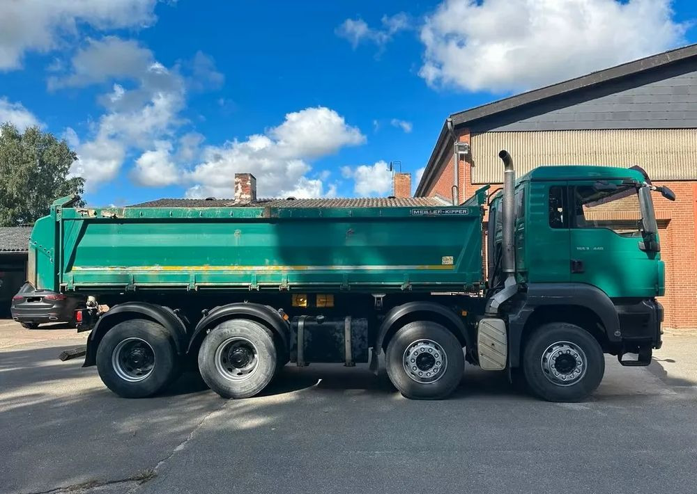 MAN TGS 35.440 8x4 Meiller Trójstronna wywrotka Bordmatik | Retarder | Euro 5 - Istovarivač: slika 4 MAN TGS 35.440 8x4 Meiller Trójstronna wywrotka Bordmatik | Retarder | Euro 5 - Istovarivač: slika 4