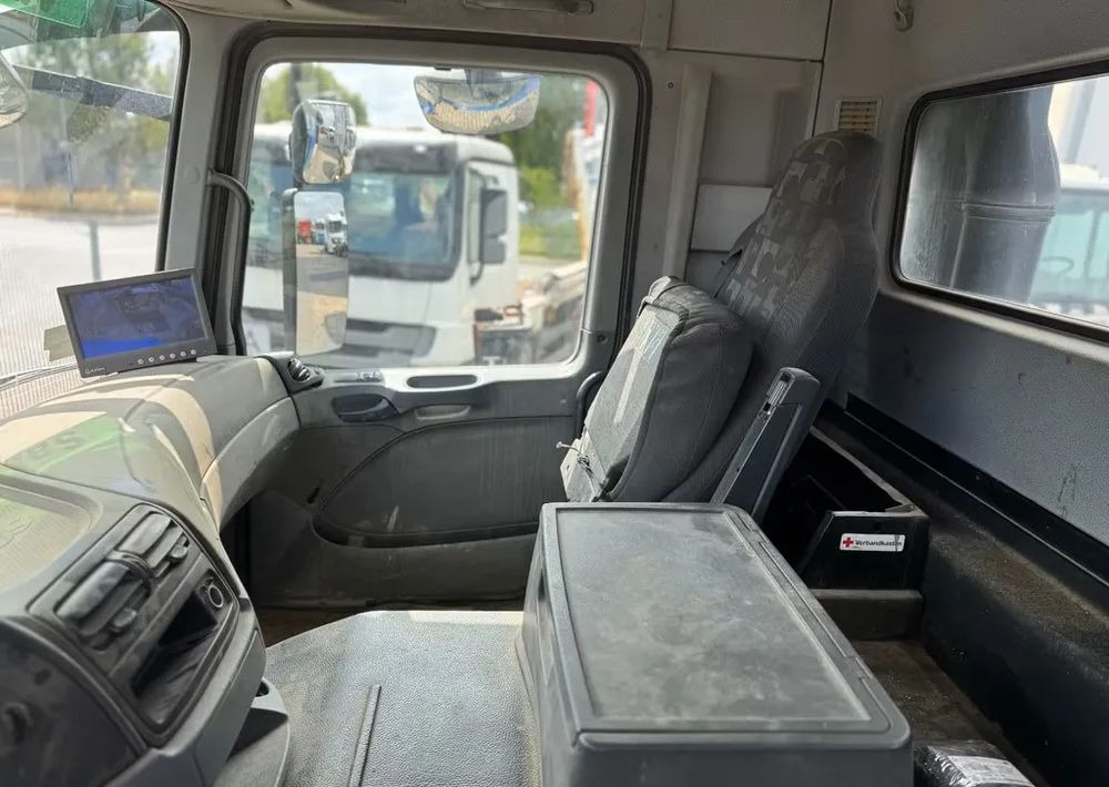 Mercedes-Benz 3344 6x6 Meiler Bordmatik – Wywrotka,Allroad,Tempomat/ Przebieg :298.000km !!! - Istovarivač: slika 5 Mercedes-Benz 3344 6x6 Meiler Bordmatik – Wywrotka,Allroad,Tempomat/ Przebieg :298.000km !!! - Istovarivač: slika 5