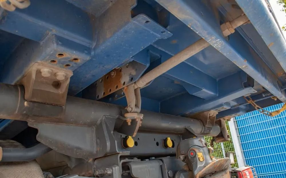 Mercedes-Benz Arocs 2652 6x4 – Wywrotka trójstronna Meiller z Bordmatik (Euro 6) - Istovarivač: slika 4 Mercedes-Benz Arocs 2652 6x4 – Wywrotka trójstronna Meiller z Bordmatik (Euro 6) - Istovarivač: slika 4