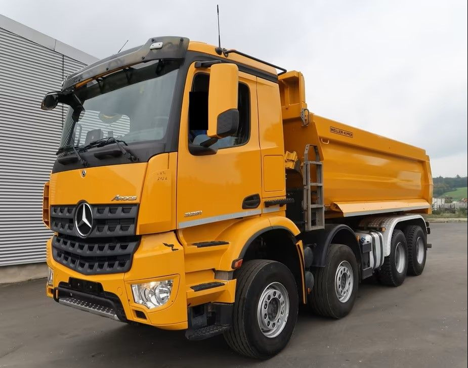 Mercedes-Benz Arocs 3251 8x4 | 510 KM | Euro 6d | Navi | Wywrotka Trójstronna | 215 600 km !! - Istovarivač: slika 1 Mercedes-Benz Arocs 3251 8x4 | 510 KM | Euro 6d | Navi | Wywrotka Trójstronna | 215 600 km !! - Istovarivač: slika 1