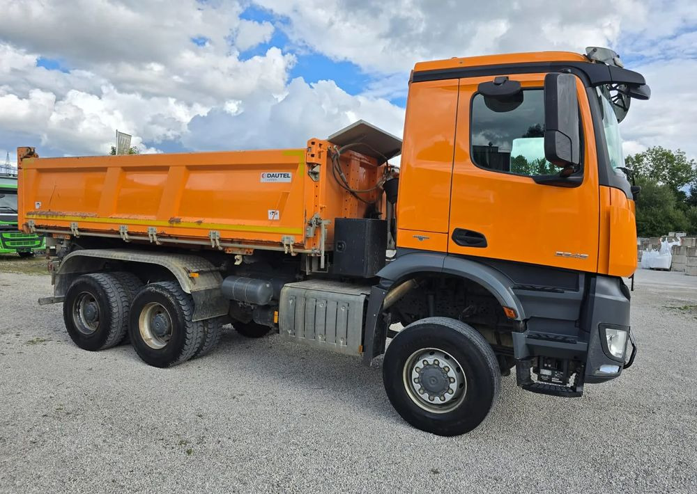 Mercedes-Benz Arocs 3345 6x6 Allrad / Bordmatic – Wywrotka Dautel | 449 KM | - Istovarivač: slika 3 Mercedes-Benz Arocs 3345 6x6 Allrad / Bordmatic – Wywrotka Dautel | 449 KM | - Istovarivač: slika 3