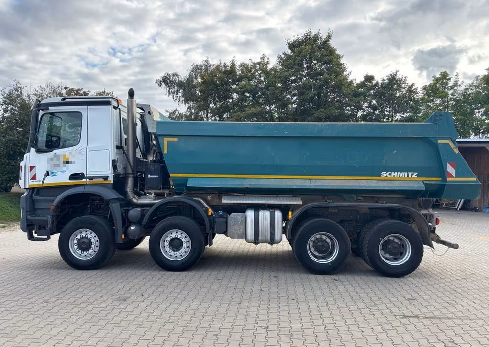 Mercedes-Benz Arocs 4145 AK 8x6 | Wywrotka trójstronna Schmitz Mulde | Klima | Kamera | - Istovarivač: slika 4 Mercedes-Benz Arocs 4145 AK 8x6 | Wywrotka trójstronna Schmitz Mulde | Klima | Kamera | - Istovarivač: slika 4