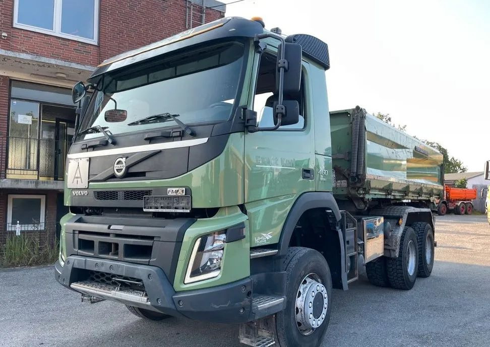 Volvo 460 | Wywrotka trójstronna 6x6 | Euro 6 | Klima | Nawigacja | Automatyczna - Istovarivač: slika 5 Volvo 460 | Wywrotka trójstronna 6x6 | Euro 6 | Klima | Nawigacja | Automatyczna - Istovarivač: slika 5