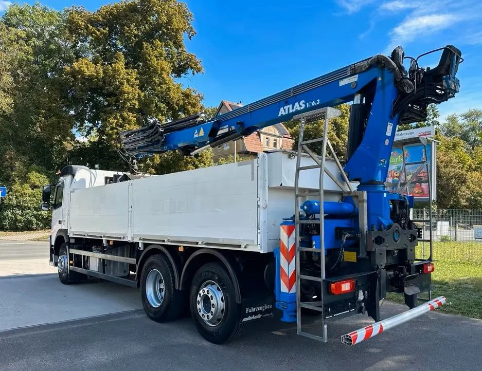 Volvo FM420 6x2 z zabudową budowlaną / oś podnoszona i skrętna / HDS Atlas / Euro 6 / 238 000 km - Kamion sa tovarnim sandukom, Kamion sa dizalicom: slika 3 Volvo FM420 6x2 z zabudową budowlaną / oś podnoszona i skrętna / HDS Atlas / Euro 6 / 238 000 km - Kamion sa tovarnim sandukom, Kamion sa dizalicom: slika 3