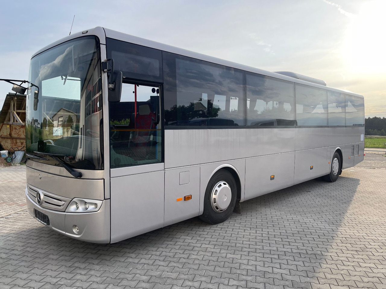 Mercedes-Benz Intouro Euro 6 mit 57 Plätzen - Prigradski autobus: slika 2 Mercedes-Benz Intouro Euro 6 mit 57 Plätzen - Prigradski autobus: slika 2