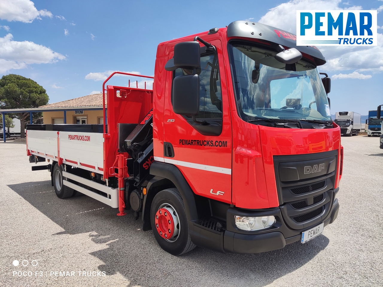 DAF LF 210 GRUA CAJA FIJA - Kamion sa tovarnim sandukom, Kamion sa dizalicom: slika 4 DAF LF 210 GRUA CAJA FIJA - Kamion sa tovarnim sandukom, Kamion sa dizalicom: slika 4