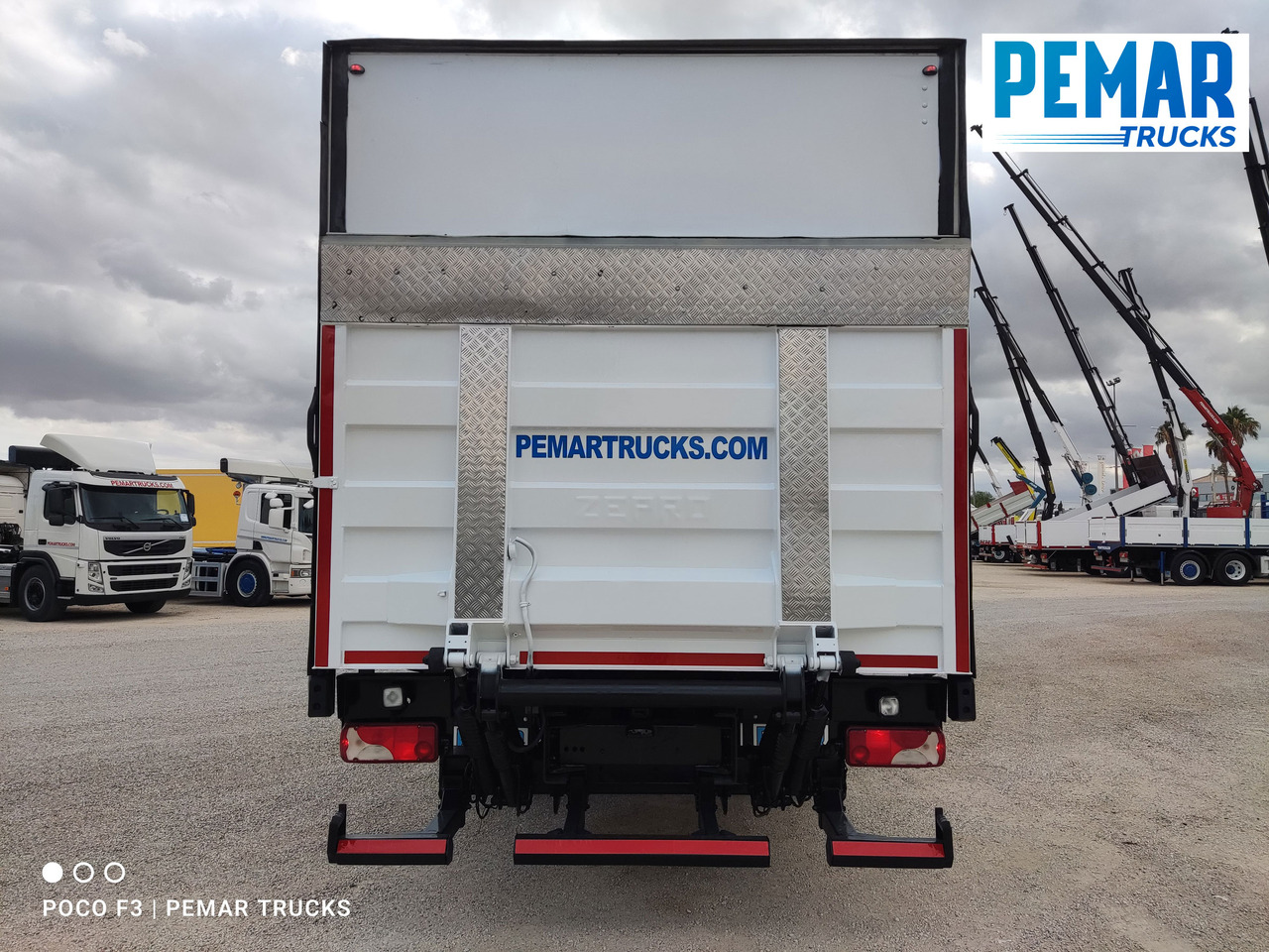 Kamion sa zatvorenim sandukom SCANIA P 230 CAJA CERRADA 16.5T: slika 6