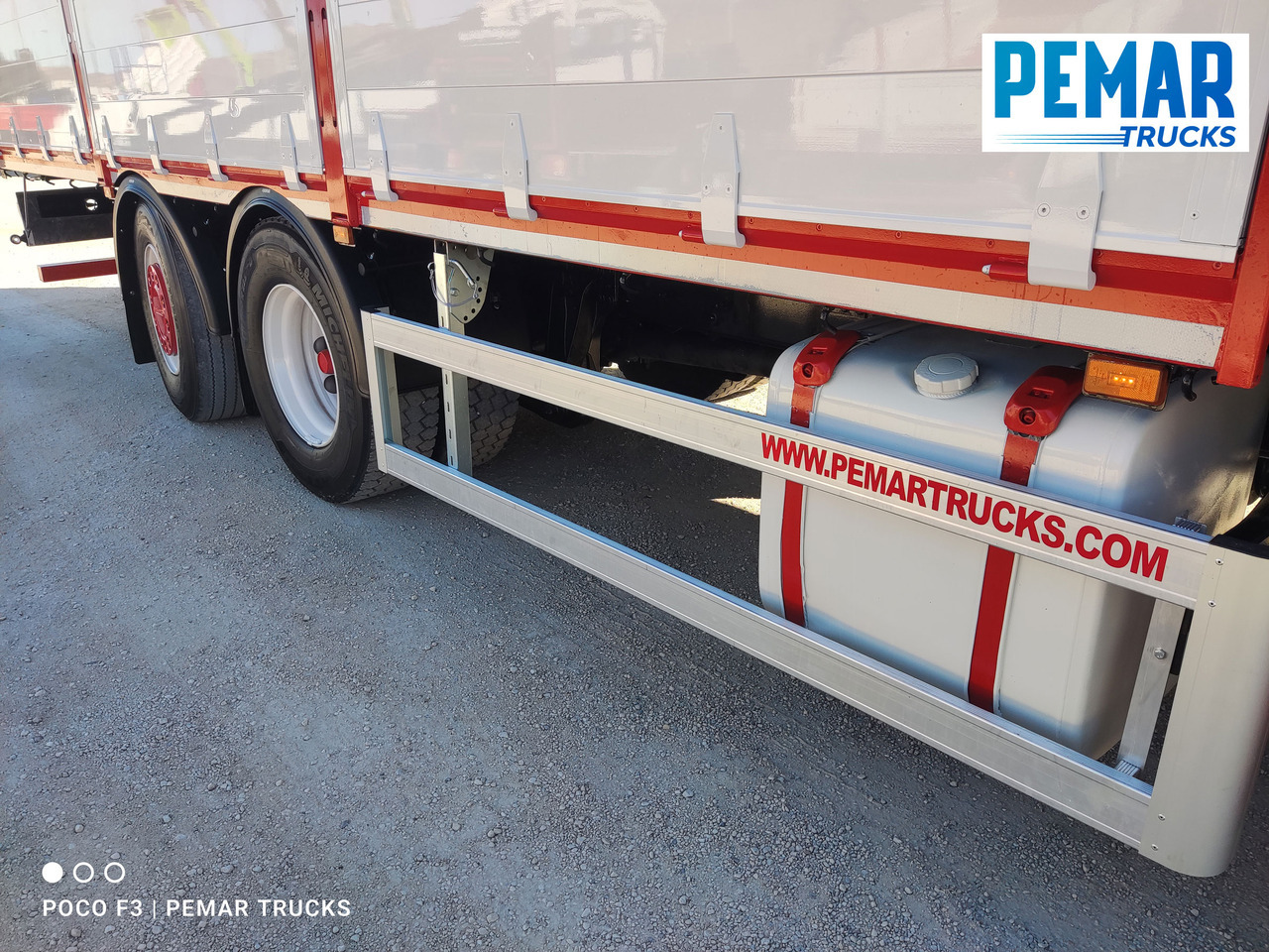 Kamion sa dizalicom SCANIA P 400 6X2 GRUA CAJA FIJA: slika 8