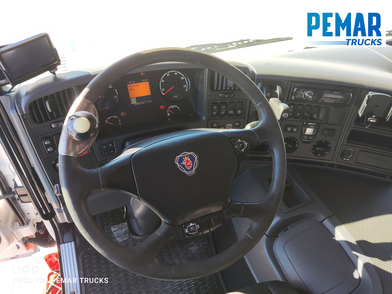 Kamion sa dizalicom SCANIA P 400 6X2 GRUA CAJA FIJA: slika 19