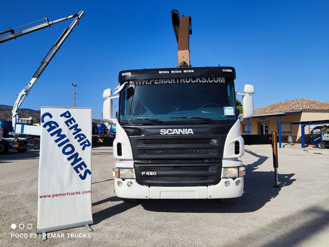 SCANIA P 420 6X2 GRUA CAJA FIJA - Kamion za prevoz kontejnera/ Kamion sa promenjivim sandukom, Kamion sa dizalicom: slika 2 SCANIA P 420 6X2 GRUA CAJA FIJA - Kamion za prevoz kontejnera/ Kamion sa promenjivim sandukom, Kamion sa dizalicom: slika 2