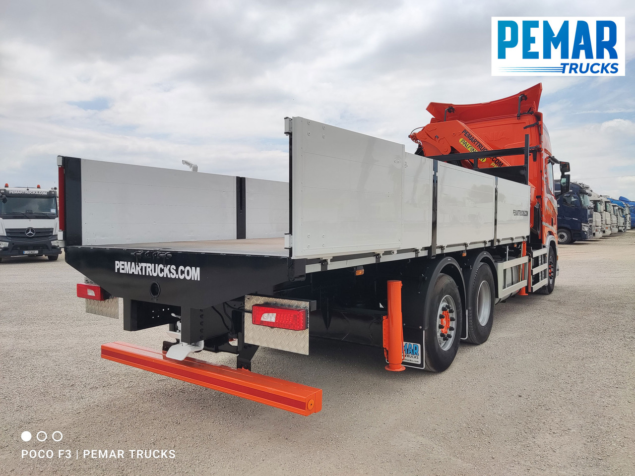 Kamion sa tovarnim sandukom, Kamion sa dizalicom SCANIA R 540 6X2 GRUA CAJA FIJA: slika 10