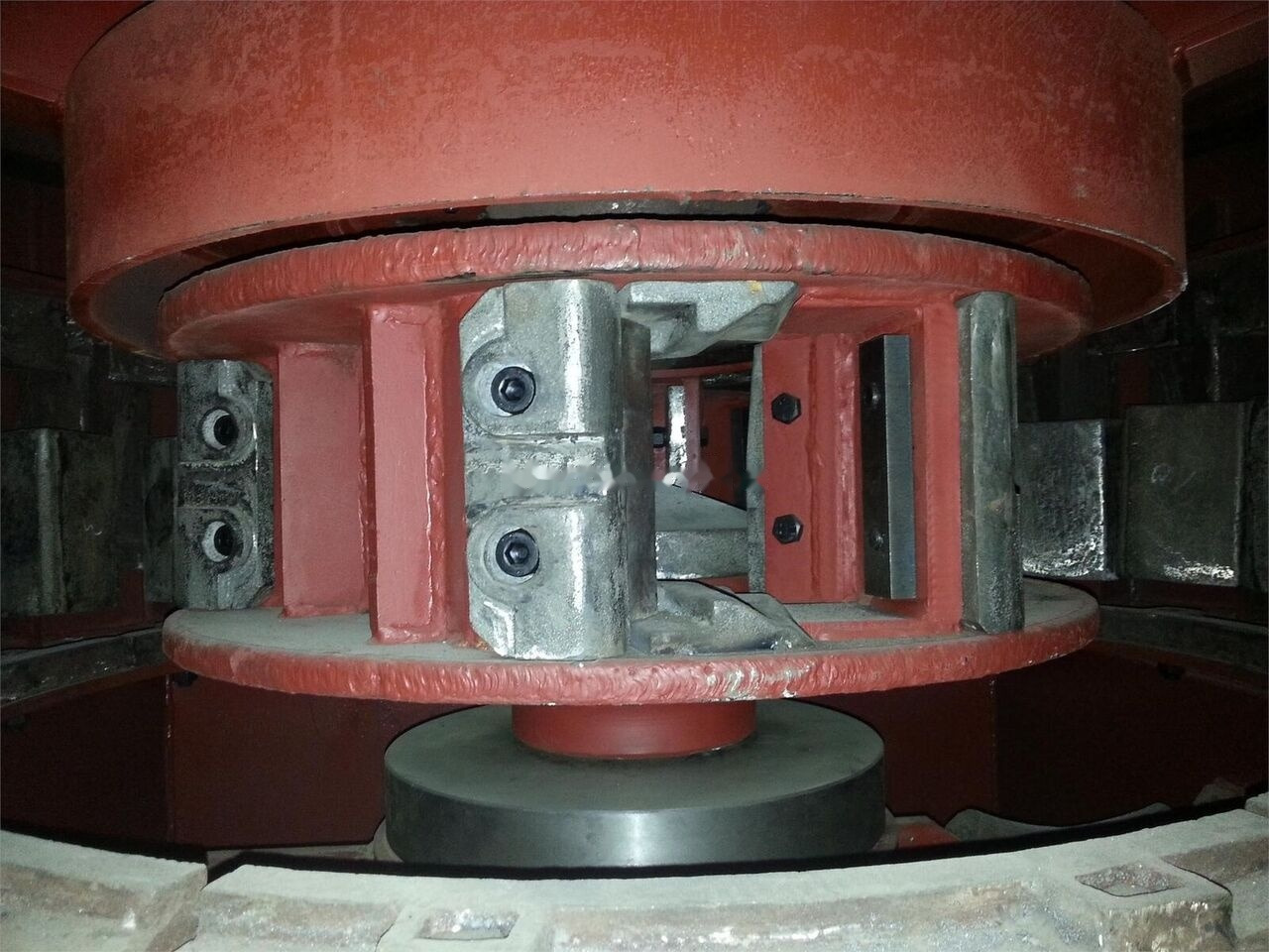 Kinglink KL12 Phosphate VSI Crusher - Udarna drobilica: slika 3 Kinglink KL12 Phosphate VSI Crusher - Udarna drobilica: slika 3