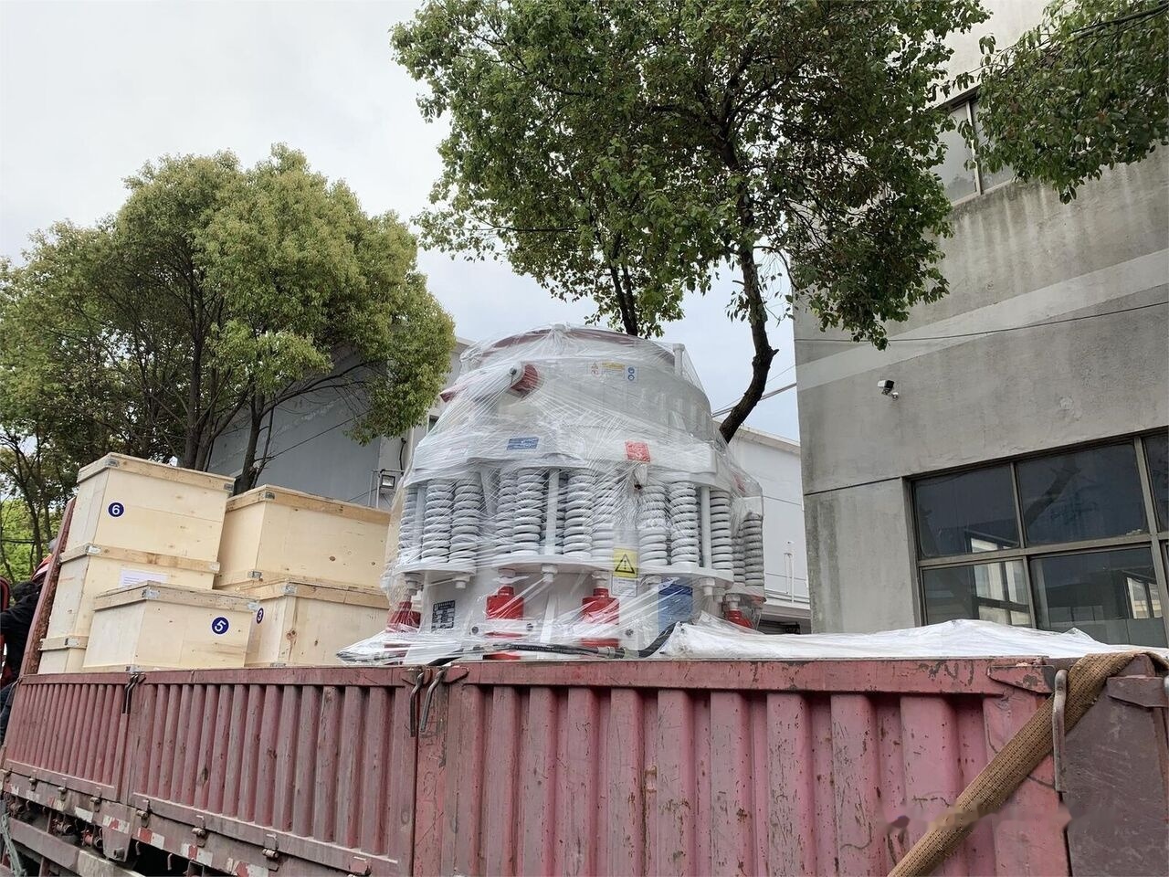 Kinglink KLC1000 Symons 3ft SH STD Cone Crusher - Konusna drobilica: slika 3 Kinglink KLC1000 Symons 3ft SH STD Cone Crusher - Konusna drobilica: slika 3