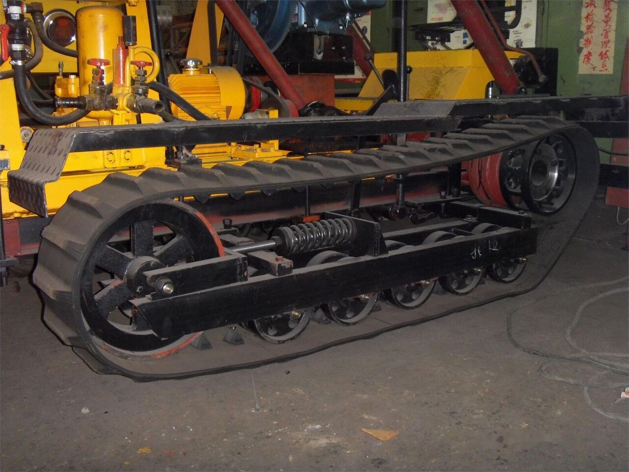 Kinglink XY-1B-1 Crawler Mounted Drilling Rig - Veliki kamon za bušenje: slika 5 Kinglink XY-1B-1 Crawler Mounted Drilling Rig - Veliki kamon za bušenje: slika 5