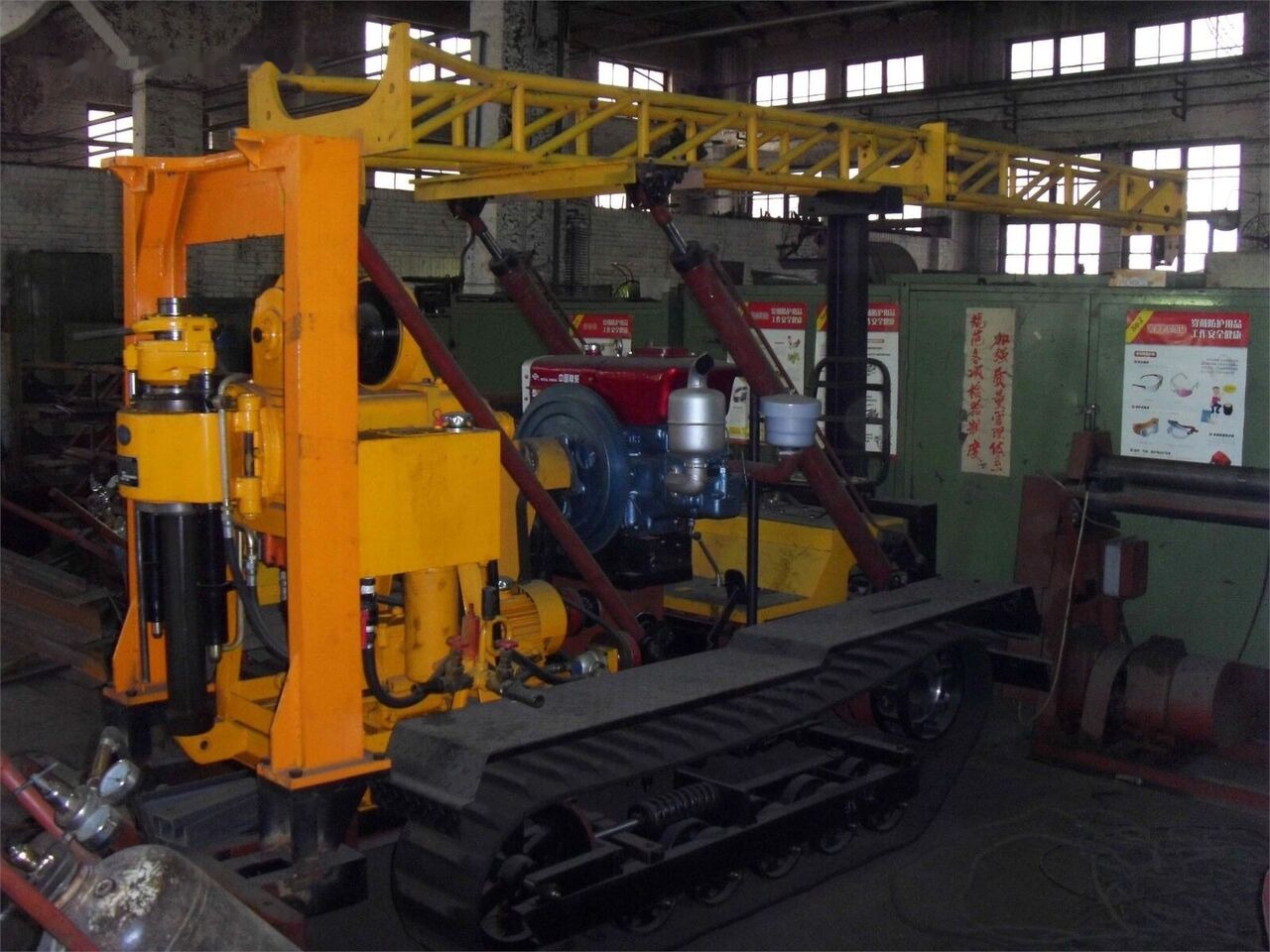 Kinglink XY-1B-1 Crawler Mounted Drilling Rig - Veliki kamon za bušenje: slika 2 Kinglink XY-1B-1 Crawler Mounted Drilling Rig - Veliki kamon za bušenje: slika 2