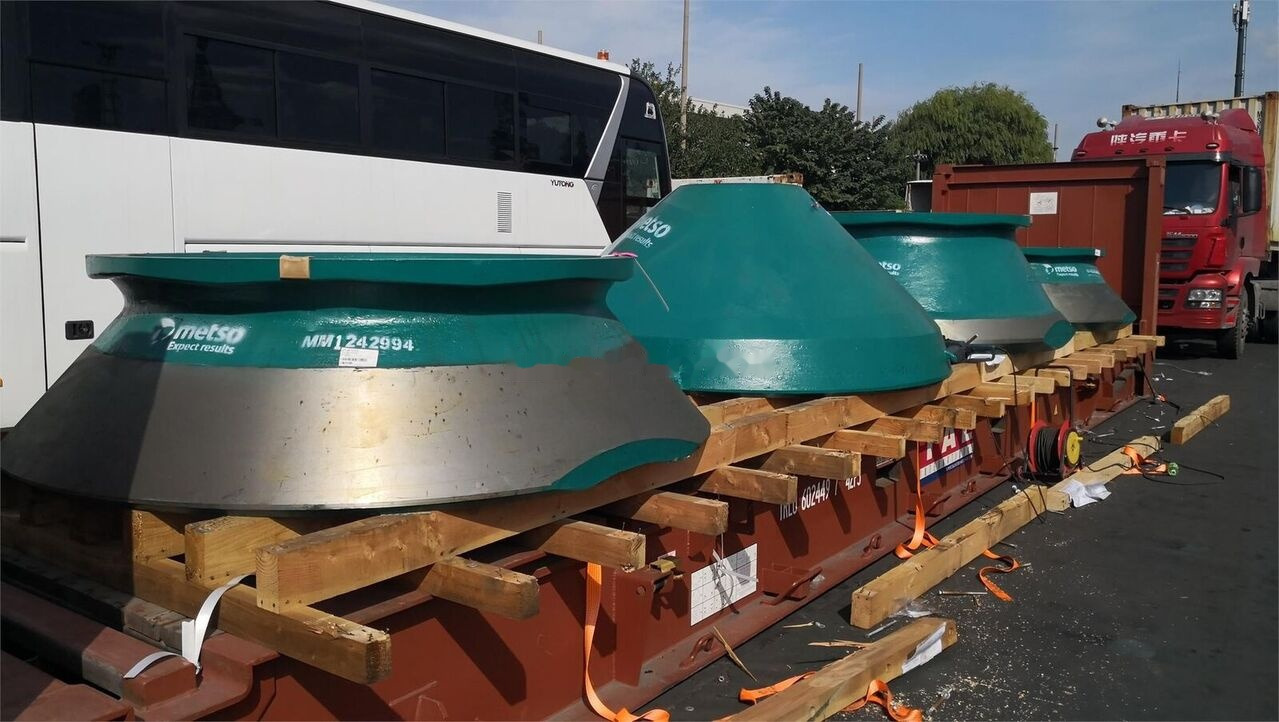 Metso HP200,HP300,HP400,HP500 Mantle and Bowl Liner - Konusna drobilica: slika 1 Metso HP200,HP300,HP400,HP500 Mantle and Bowl Liner - Konusna drobilica: slika 1