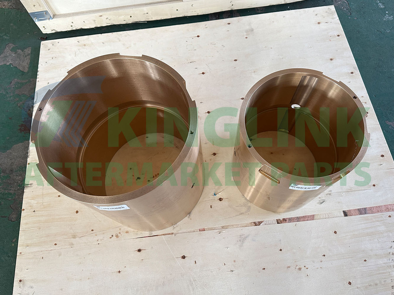 KINGLINK Copper Alloy Inner Eccentric Bushing 1022072951For HP200 Cone Crusher - Rezervni deo za Građevinska mašina: slika 3 KINGLINK Copper Alloy Inner Eccentric Bushing 1022072951For HP200 Cone Crusher - Rezervni deo za Građevinska mašina: slika 3