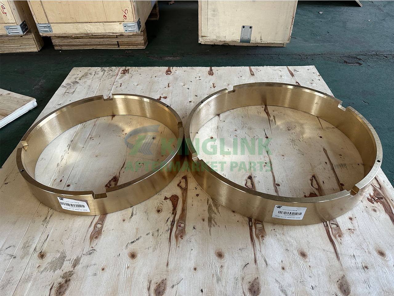 KINGLINK Copper Alloy Upper Head Bushing 1022145719 For HP200 Cone Crusher - Rezervni deo za Građevinska mašina: slika 1 KINGLINK Copper Alloy Upper Head Bushing 1022145719 For HP200 Cone Crusher - Rezervni deo za Građevinska mašina: slika 1