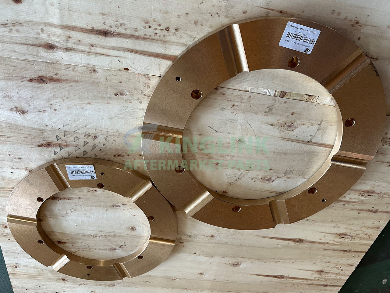 KINGLINK Copper Alloy Upper Thrust Bearing 1057602103 For HP200 Cone Crusher - Rezervni deo za Građevinska mašina: slika 4 KINGLINK Copper Alloy Upper Thrust Bearing 1057602103 For HP200 Cone Crusher - Rezervni deo za Građevinska mašina: slika 4