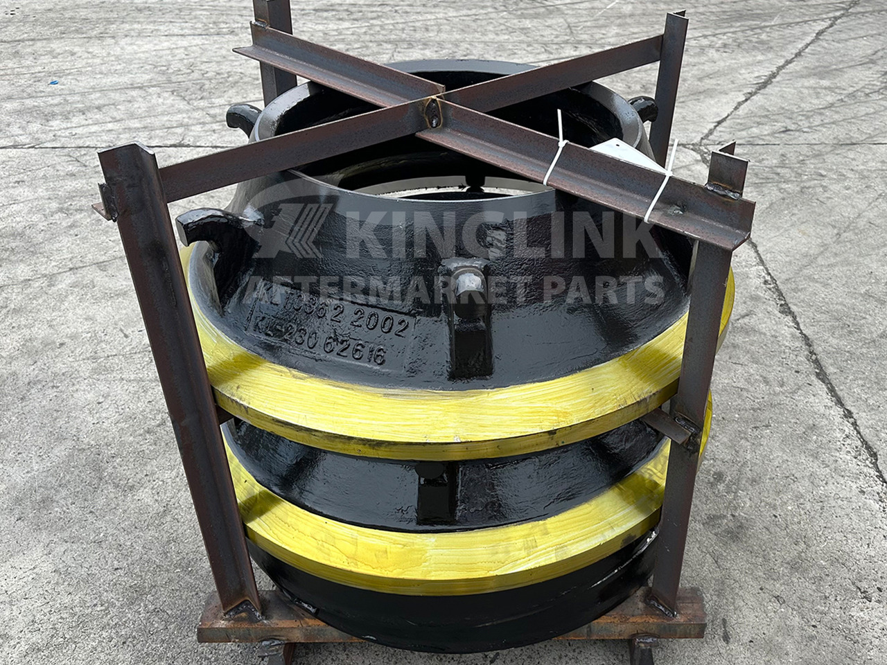 KINGLINK High Manganese Steel Mantle 17000200 and Bowl Liner 17000201 for Tc36 Cone Crusher - Rezervni deo za Građevinska mašina: slika 1 KINGLINK High Manganese Steel Mantle 17000200 and Bowl Liner 17000201 for Tc36 Cone Crusher - Rezervni deo za Građevinska mašina: slika 1