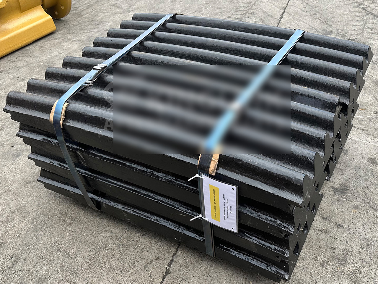 KINGLINK High Manganese Steel Movable Jaw Plates 17003347 for CT2036 Jaw Crusher - Rezervni deo za Građevinska mašina: slika 3 KINGLINK High Manganese Steel Movable Jaw Plates 17003347 for CT2036 Jaw Crusher - Rezervni deo za Građevinska mašina: slika 3